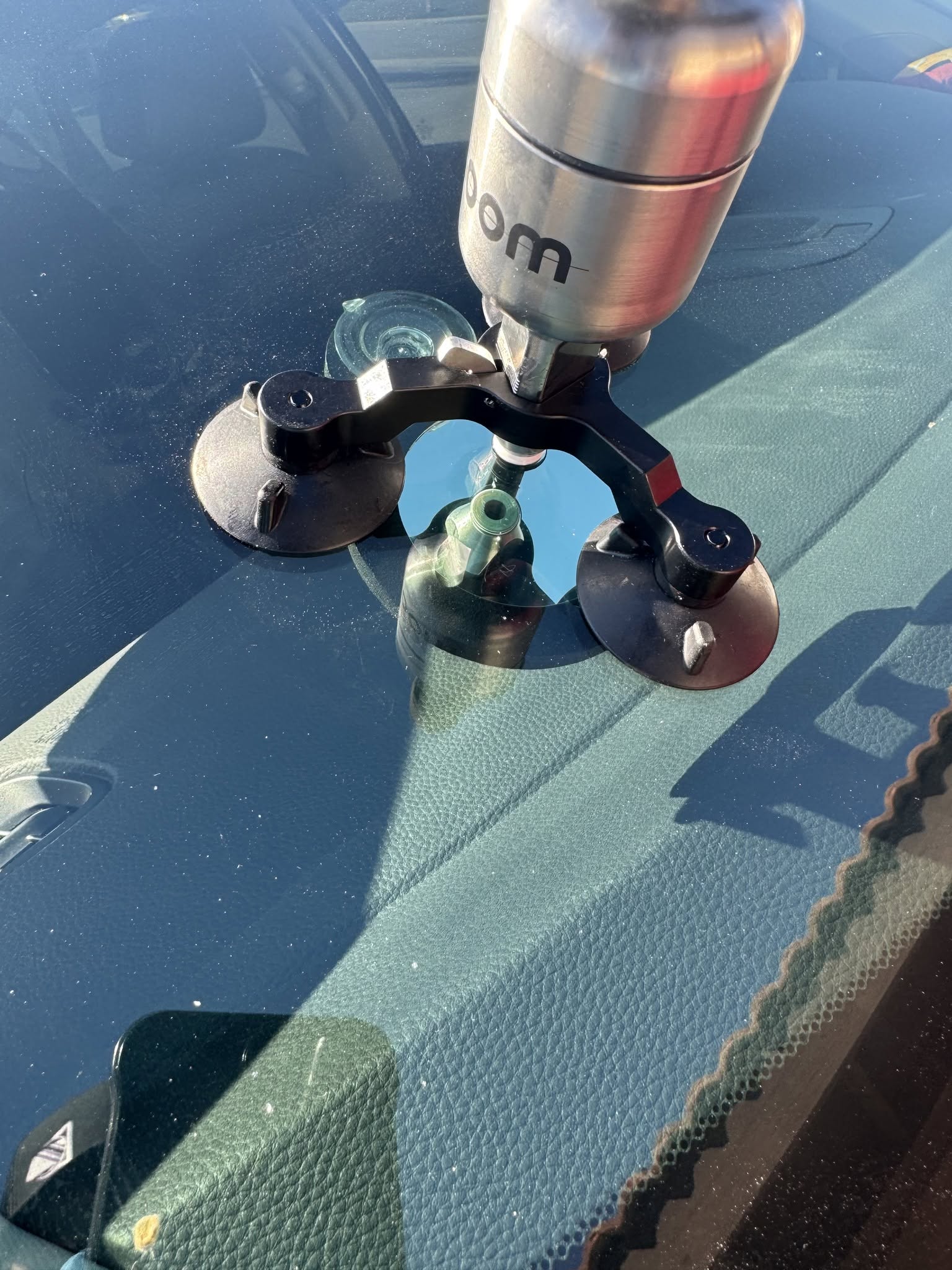Close-up windshield chip repair